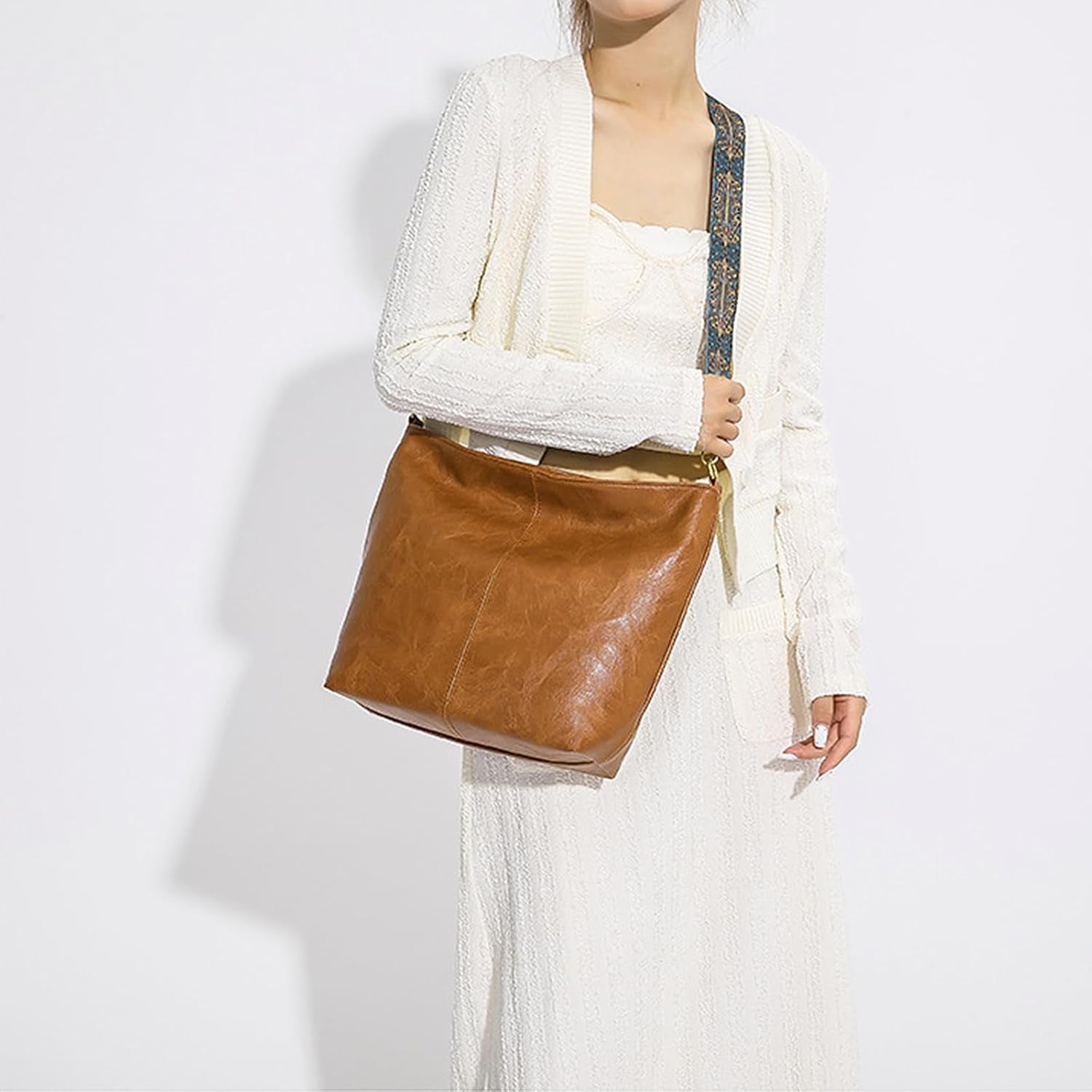 Hobo Bags for Women Crossbody Purse Vegan Leather Shoulder Handbag Guitar Strap Purses Boho Tote Work Bucket Bag