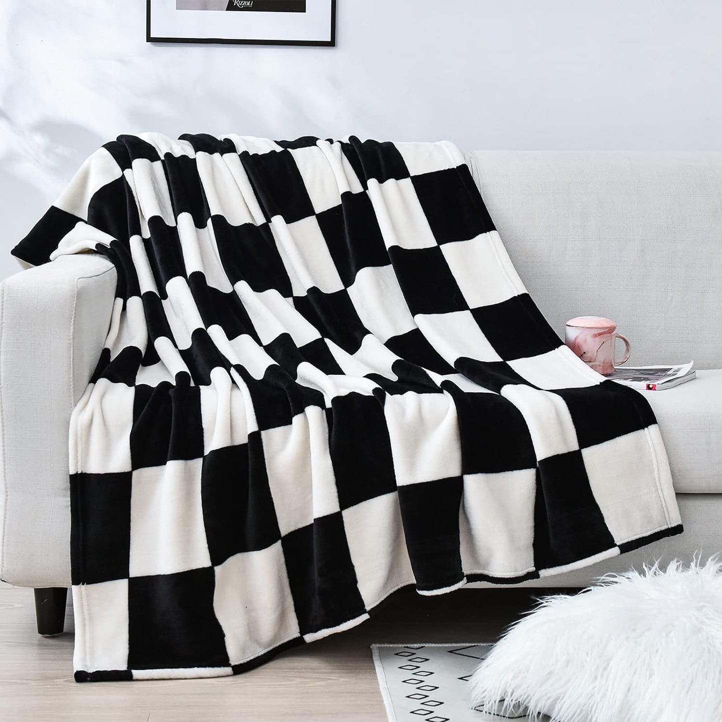 Vessia Large Flannel Fleece Plush Blanket Throw Size(50"X70") - Black and White Checker Lightweight Blanket - 300GSM Soft Cozy Comfy Microfiber Checkboard Blanket for Sofa,Couch,Bed,Chair