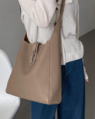 Trendy Bucket Bags for Women 2025, Vegan Leather Crossbody Elegant Retro Large Capacity Adjustable Shoulder Strap