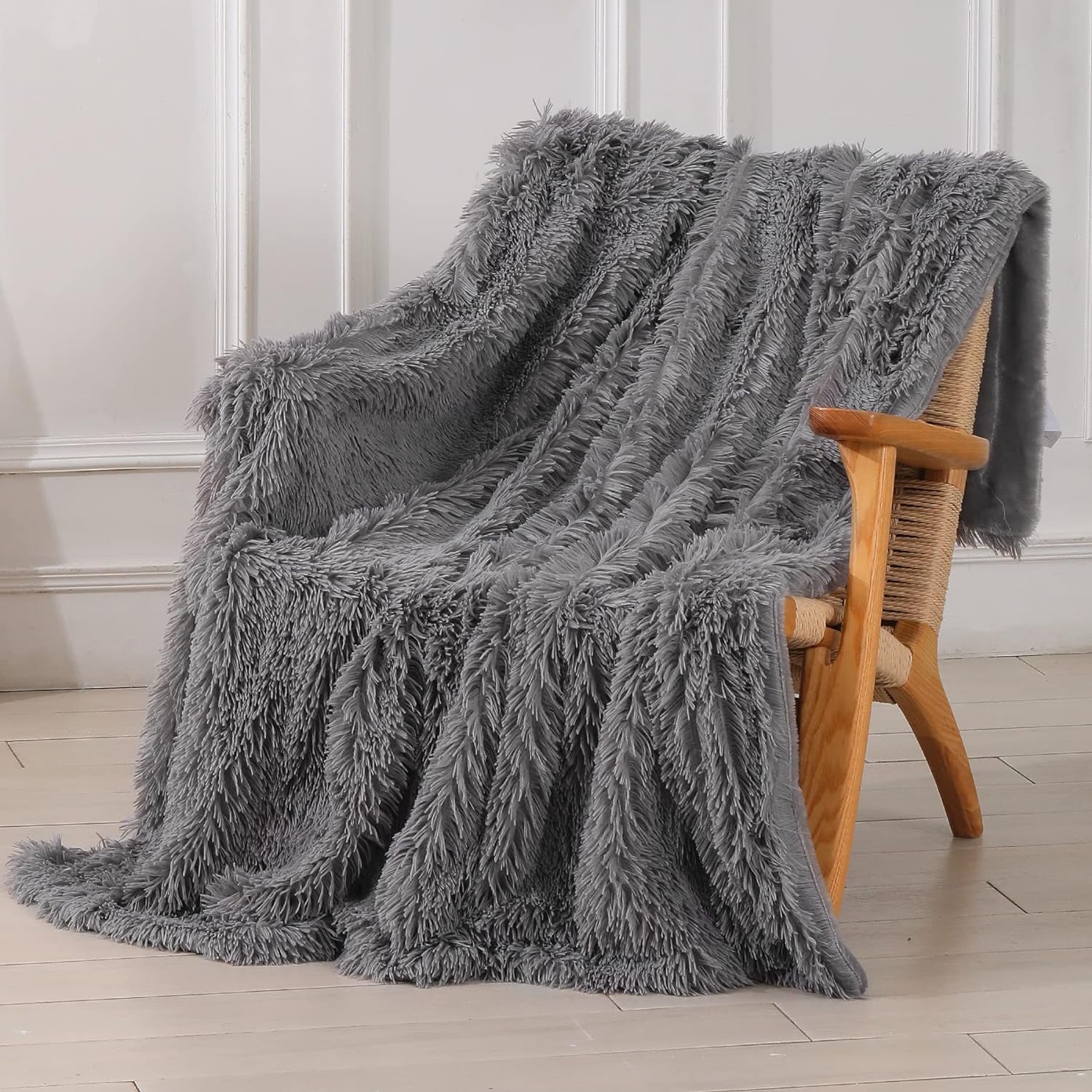 Tuddrom Decorative Extra Soft Faux Fur Throw Blanket 50"X60",Solid Lightweight Fuzzy Reversible Long Hair Shaggy Blanket,Fluffy Cozy Plush Mink Fleece Comfy Microfiber Blanket for Couch Sofa Bed, Grey