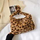 YFGBCX Plush Underarm Bag, Ladies Fluffy Shoulder Bag, Women Y2K Furry Purse Fluffy Tote for Autumn and Winter