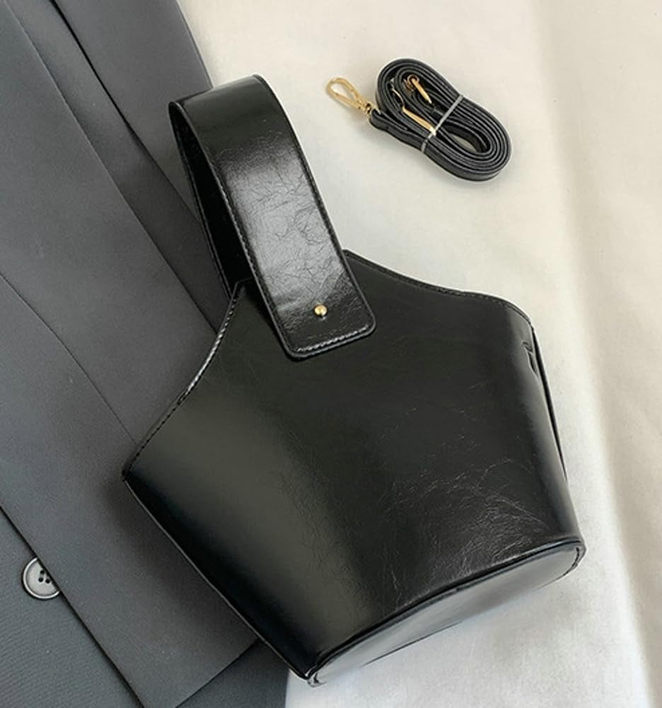 Crescent Hobo Bags Women Trendy PU Leather Bucket Bag Underarm Shoulder Bag Cute Crossbody Phone Purse Tote Handbag 2025