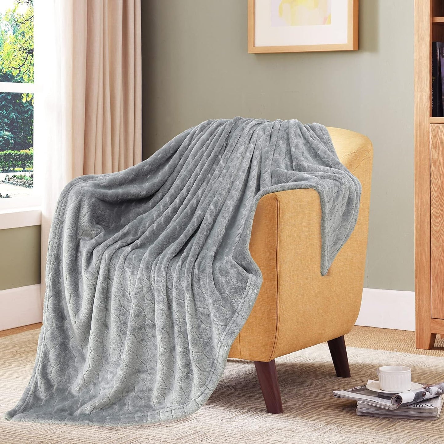 TOONOW Fleece Blanket Super Soft Cozy Throw Blanket 50" X 60", Lightweight Fuzzy Comfy Textured Flannel Blanket Warm Plush Throw Blankets for Couch, Sofa, Bed, Camel