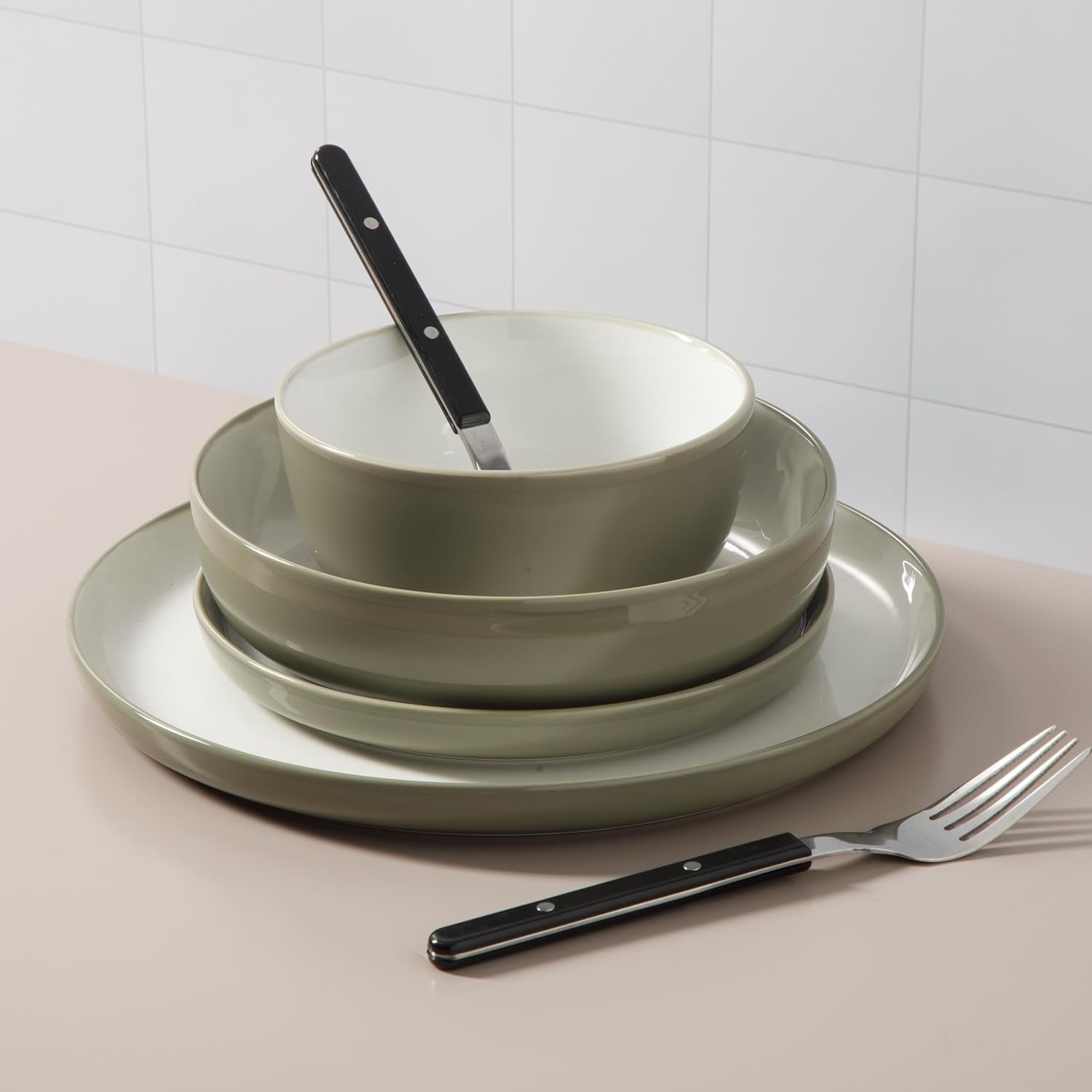 Sur La Table Kitchen Essentials16 Piece Two-Tone Porcelain Chip and Scratch Resi